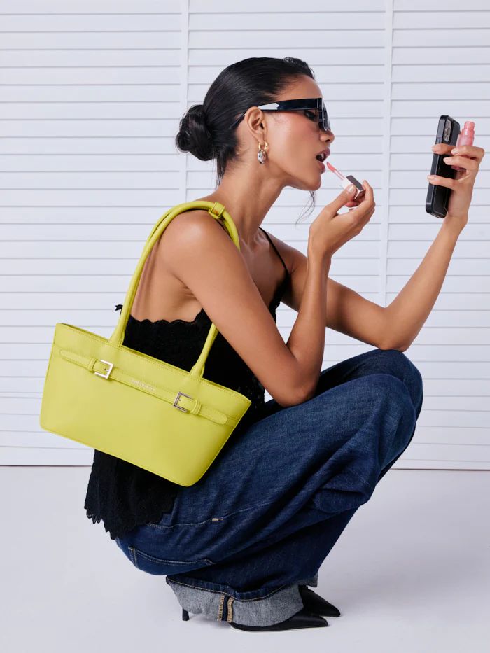 SHOULDER BAGS