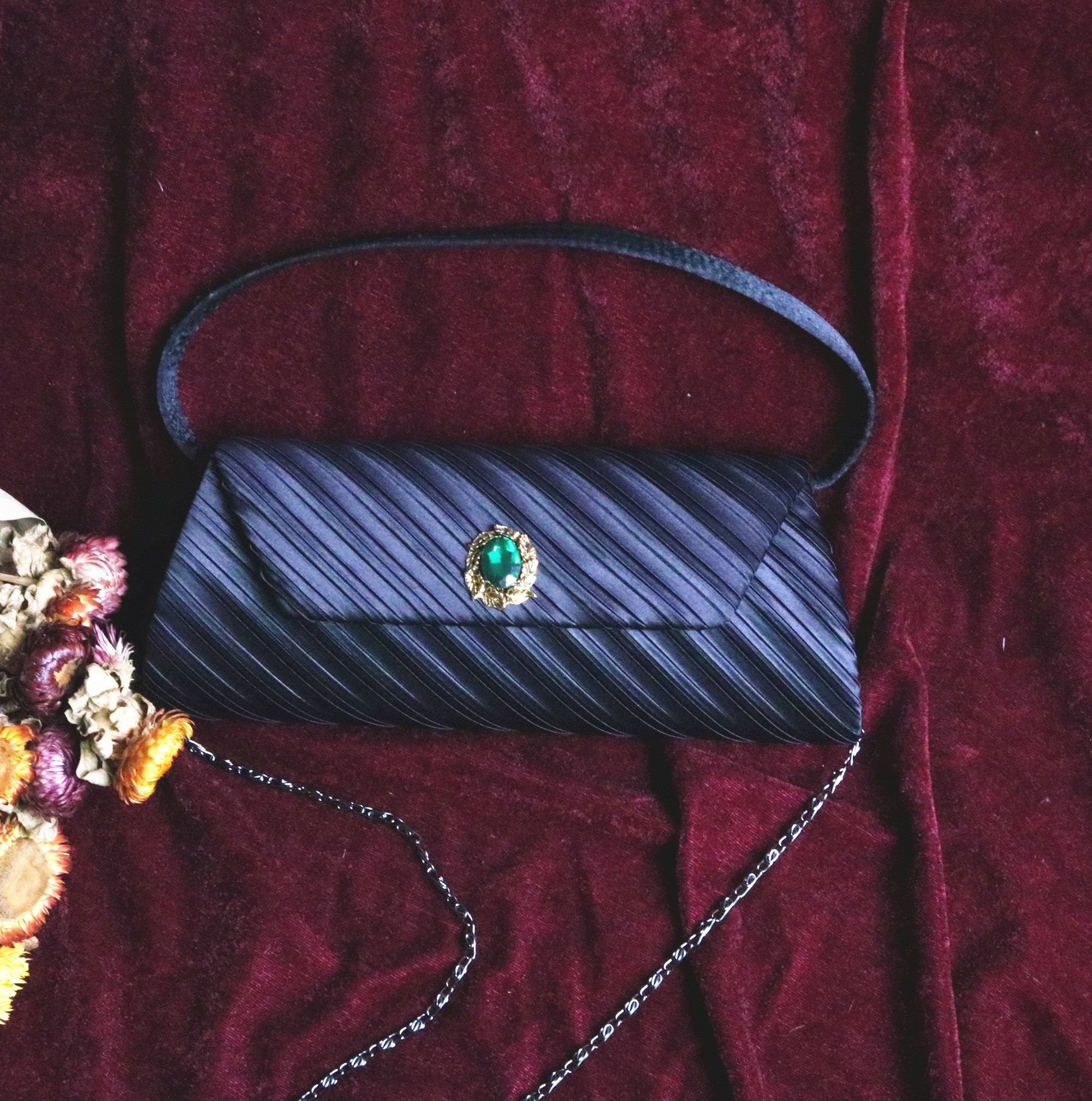 Vintage Antique Bag With Drill Hand Carrying Chain handbag