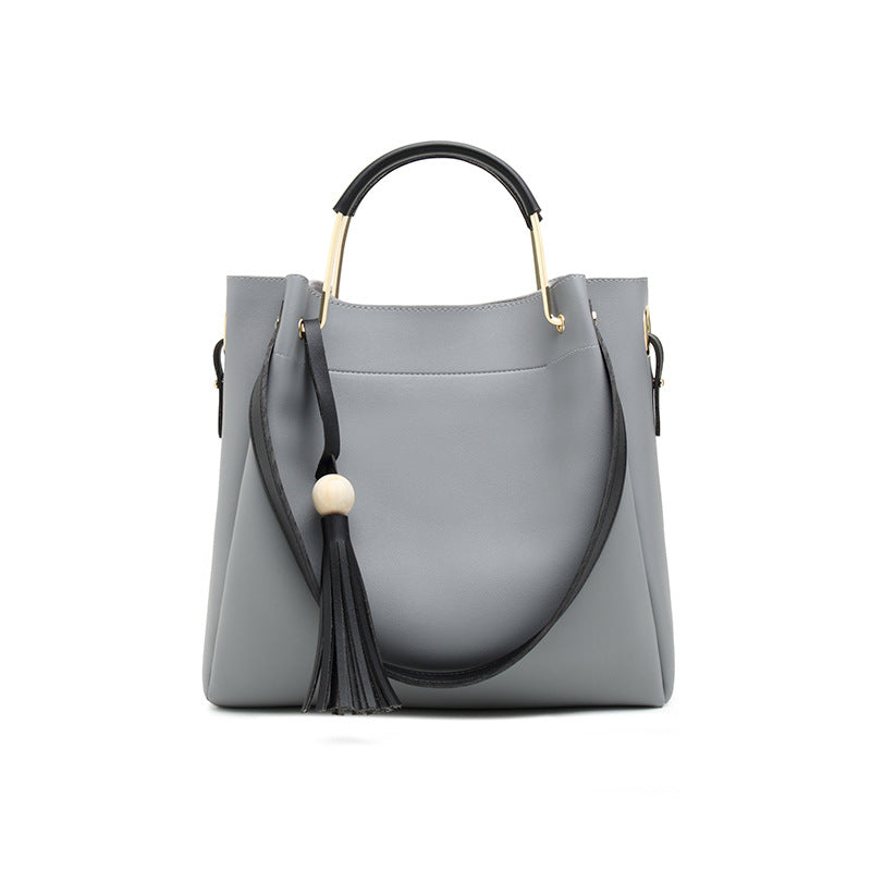 Tassel bucket big shoulder bag