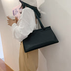 Korean Niche Casual Underarm Bag Cross-Border Style Retro Shoulder Bag Female Simple Chic Portable Triangle Bag Female