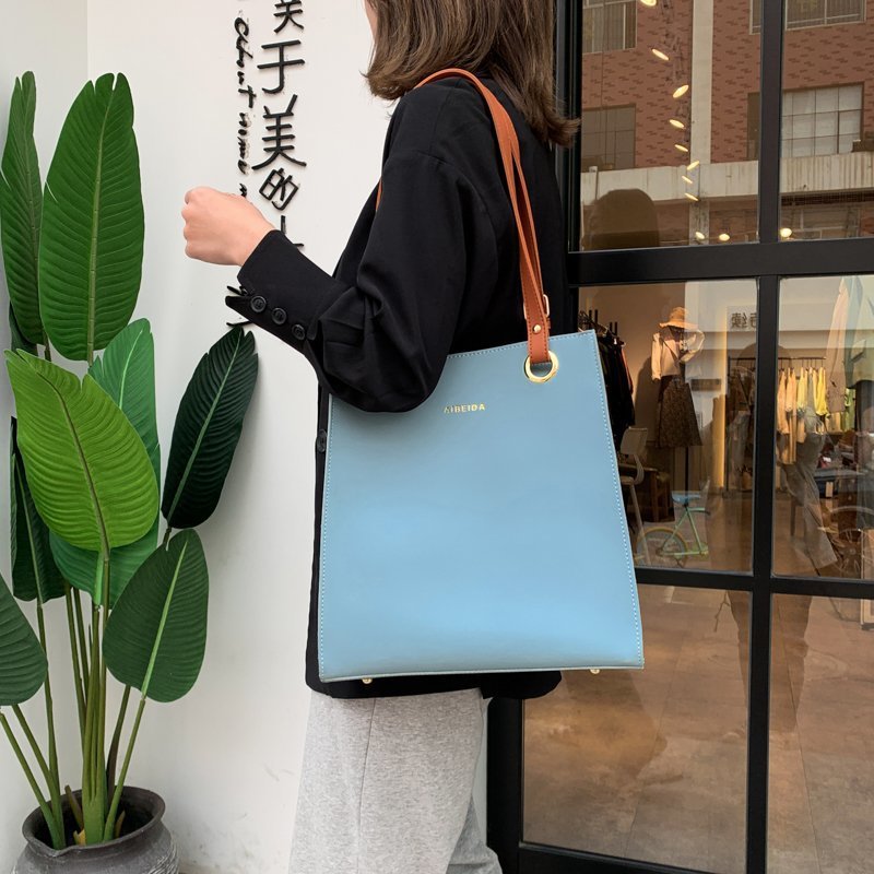 The New Style Trendy Simple Shopping Bag Tote Handbags Casual Shoulder Bag Large-capacity Portable Soft Leather Bag