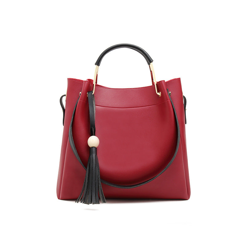 Tassel bucket big shoulder bag