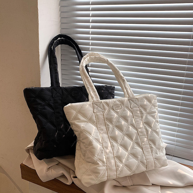 Solid Color Oxford Cloth Shoulder Bag With Diamond Pattern Personalized Stitching