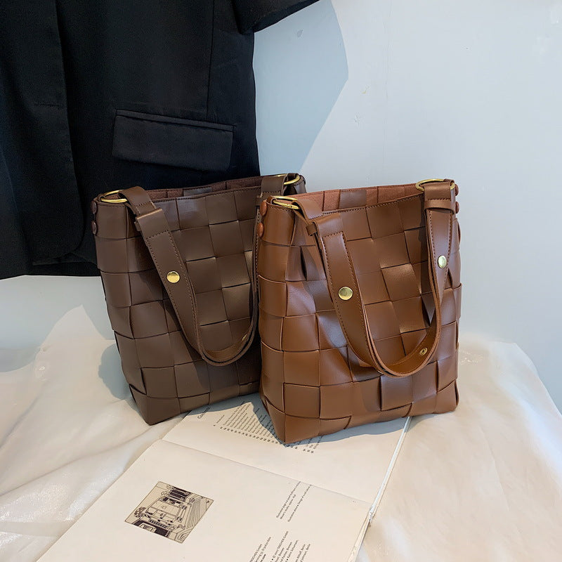 Autumn New Tide Simple Braided shoulder Bag