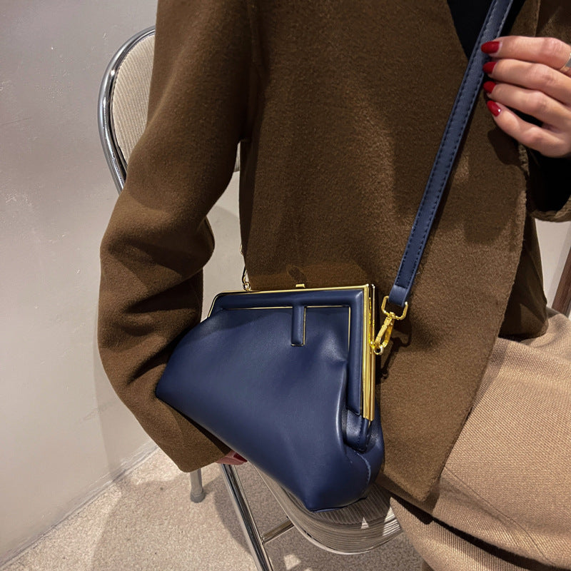 Simple crossbody Bag Messenger Clip Buckle Fashion Trend