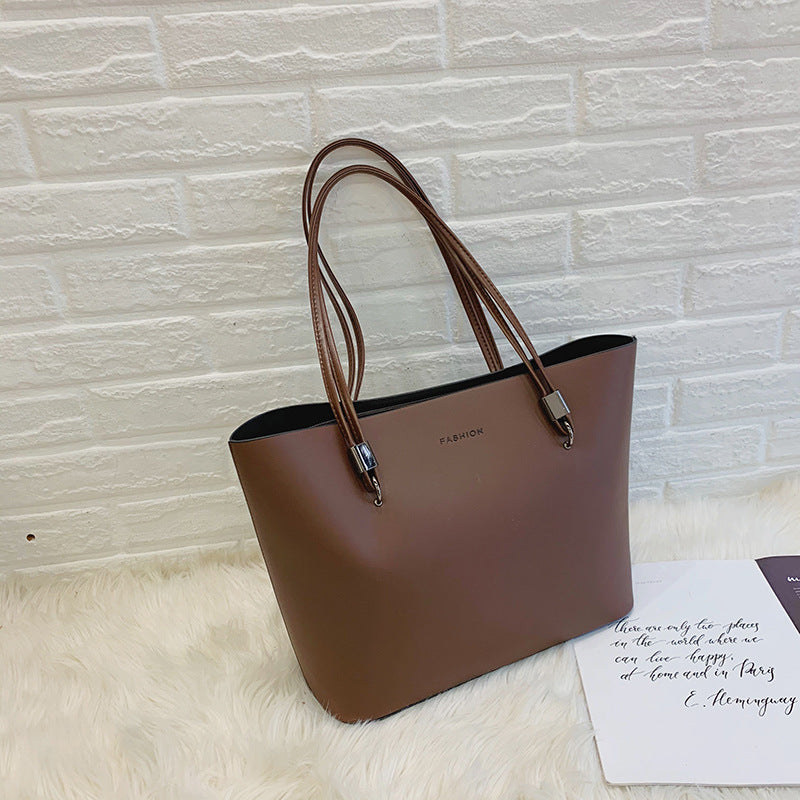 Large Volume Texture Western Style shoulder Bag Female