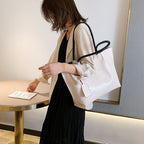 Simple large-capacity shoulder bag
