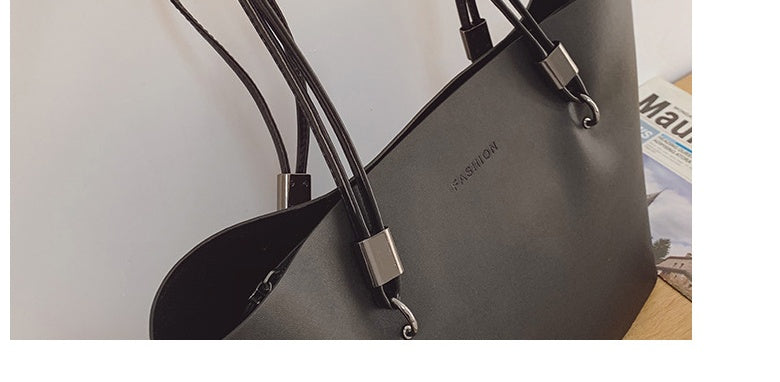 Large Volume Texture Western Style shoulder Bag Female