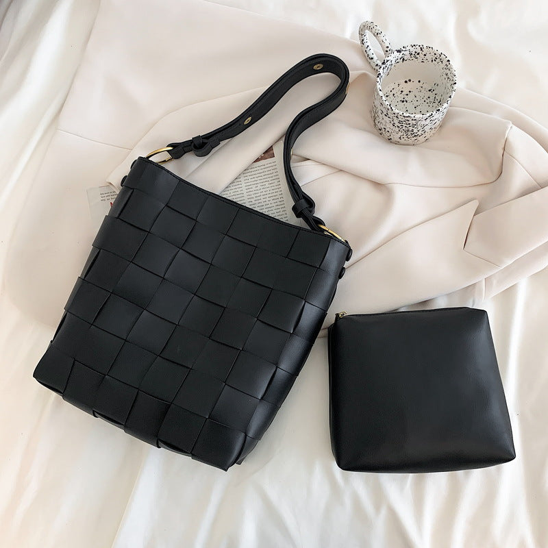 Autumn New Tide Simple Braided shoulder Bag