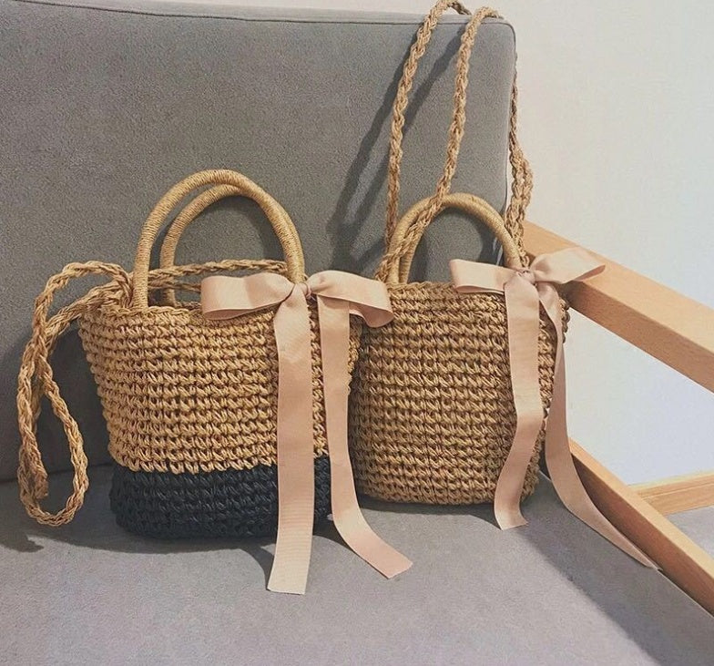 New straw bag shoulder portable handbags beach woven straw bag version of the tide female fire package