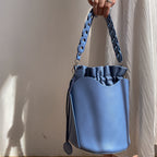 Trendy Fashion Net Red Bucket Bag Niche Design Diagonal Cross Ocean Shoulder Bag Casual Female Bag