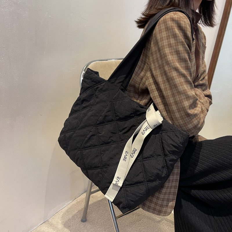 Women's Winter New Silk Scarf Rhombus Large-capacity Padded Shoulder Bag