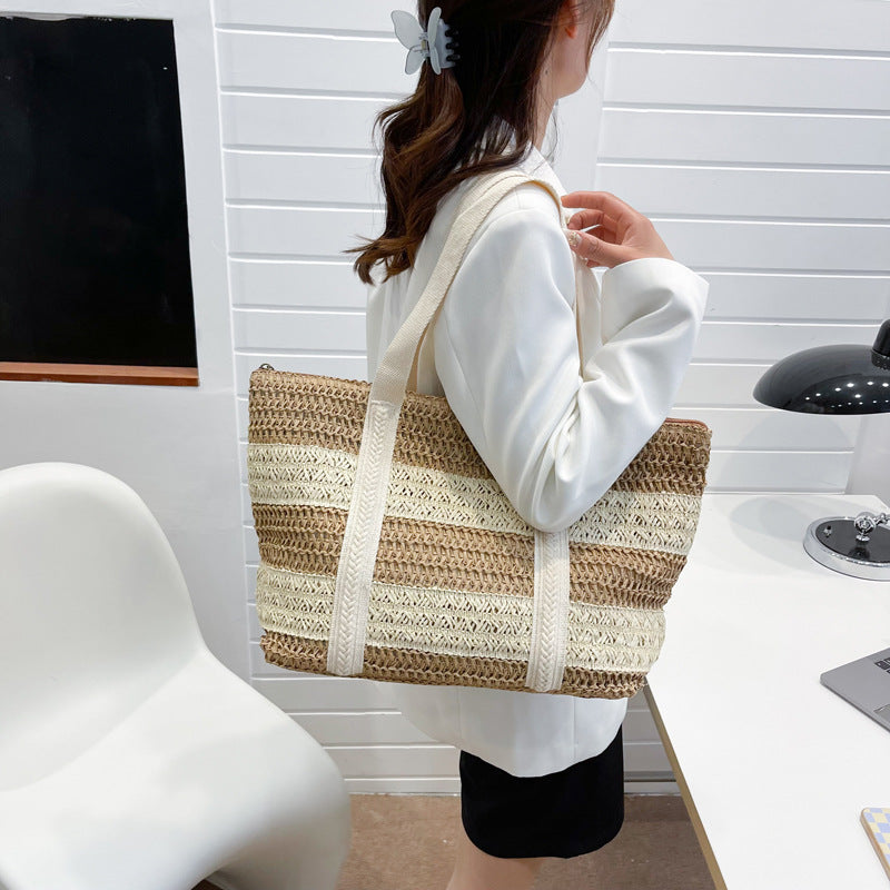 Women's Large Capacity All-match Commuter Straw Woven shoulder Bag
