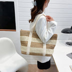 Women's Large Capacity All-match Commuter Straw Woven shoulder Bag