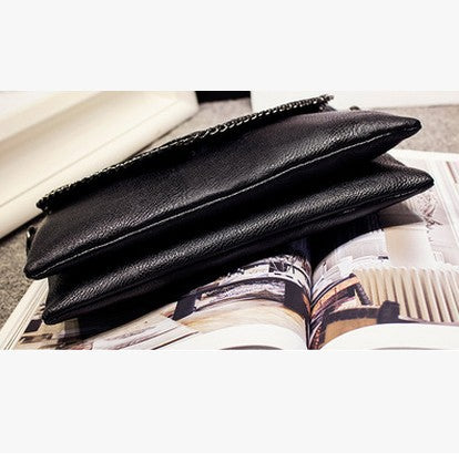 The New Trendy Messenger Bag Is Simple And Versatile