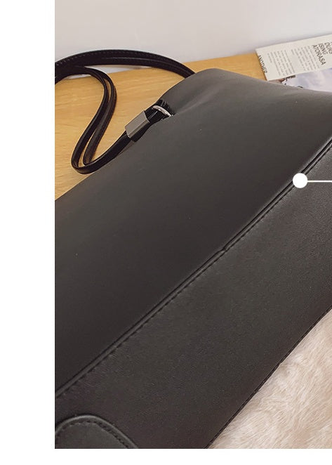 Large Volume Texture Western Style shoulder Bag Female
