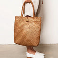 New beach woven straw bag shoulder bag simple literary female female mat bag
