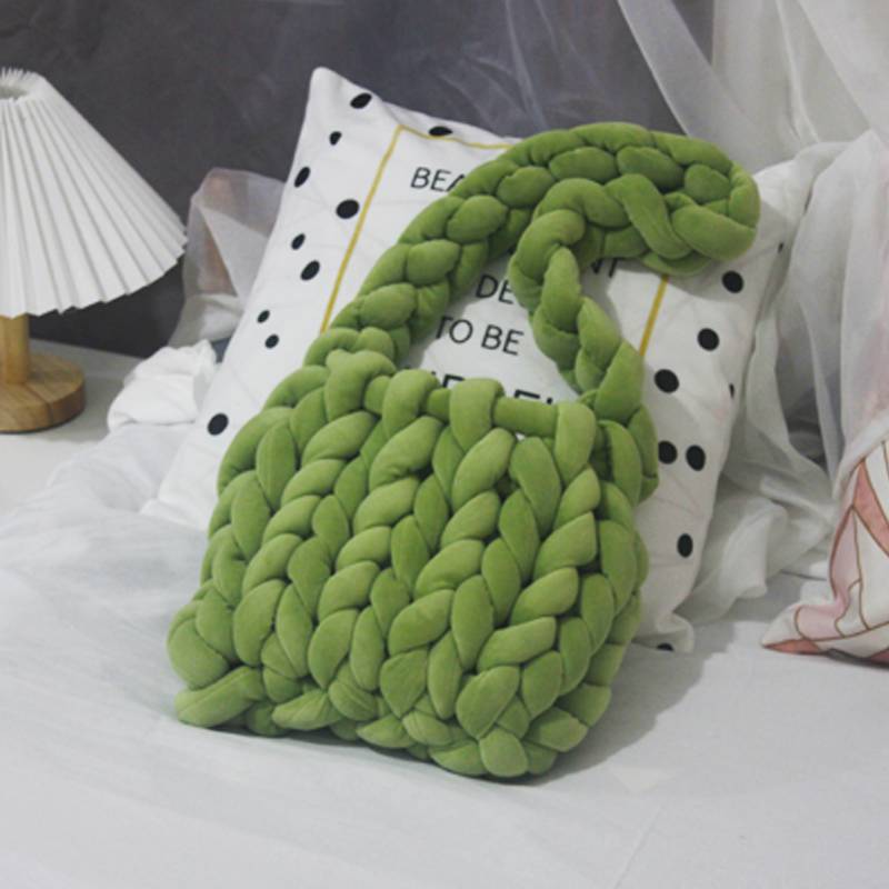 Hand-woven Super Coarse Wool Material Bag