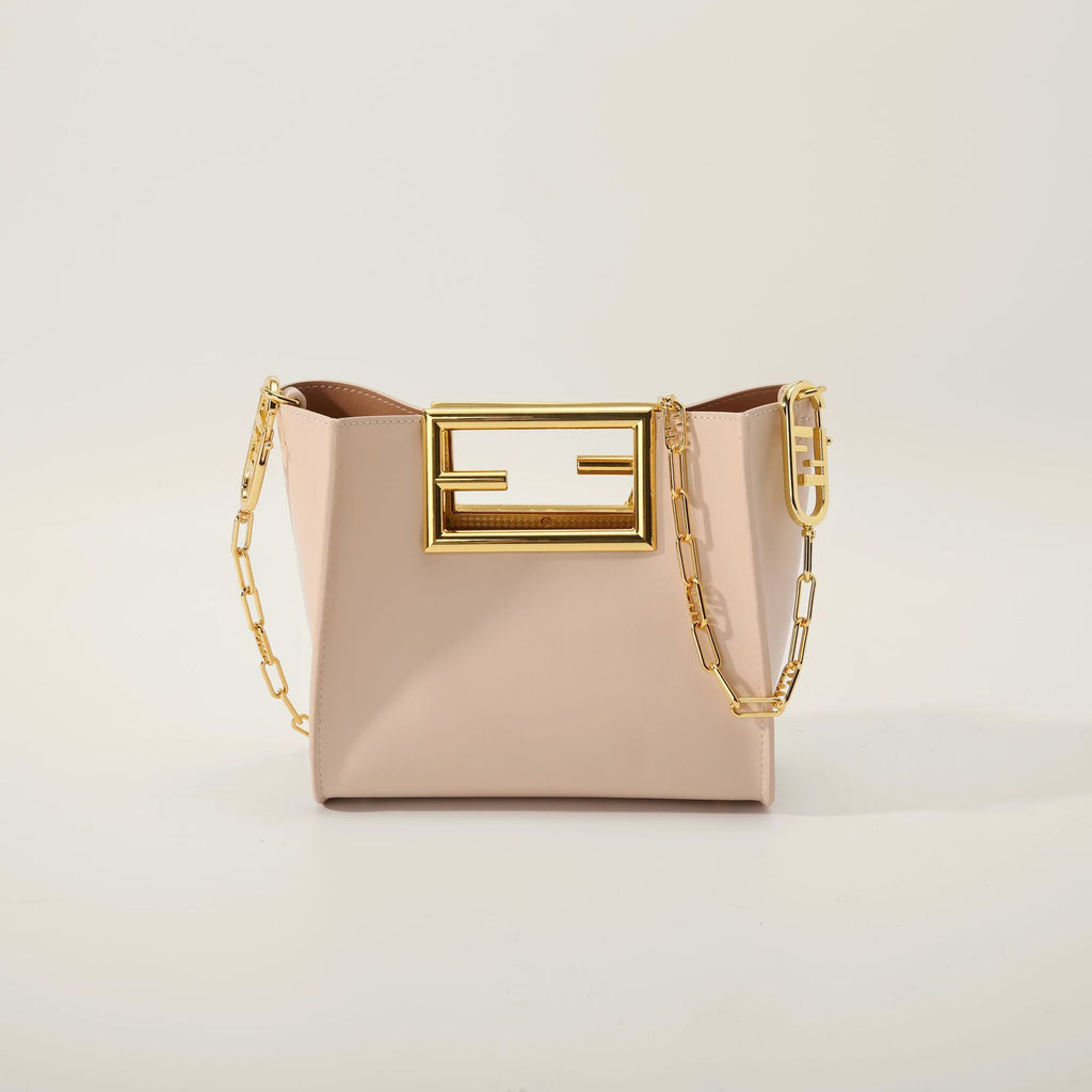 Fashionable And High Grade One Shoulder Messenger Bag