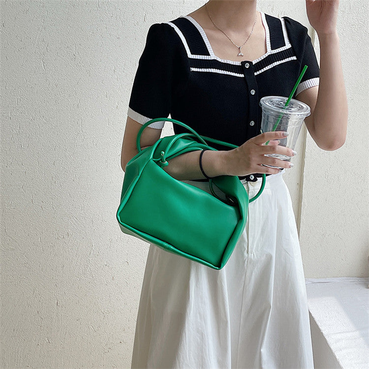 High Quality Messenger Bag With Thin Strap And Fashionable Handle