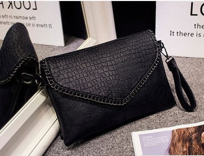 The New Trendy Messenger Bag Is Simple And Versatile