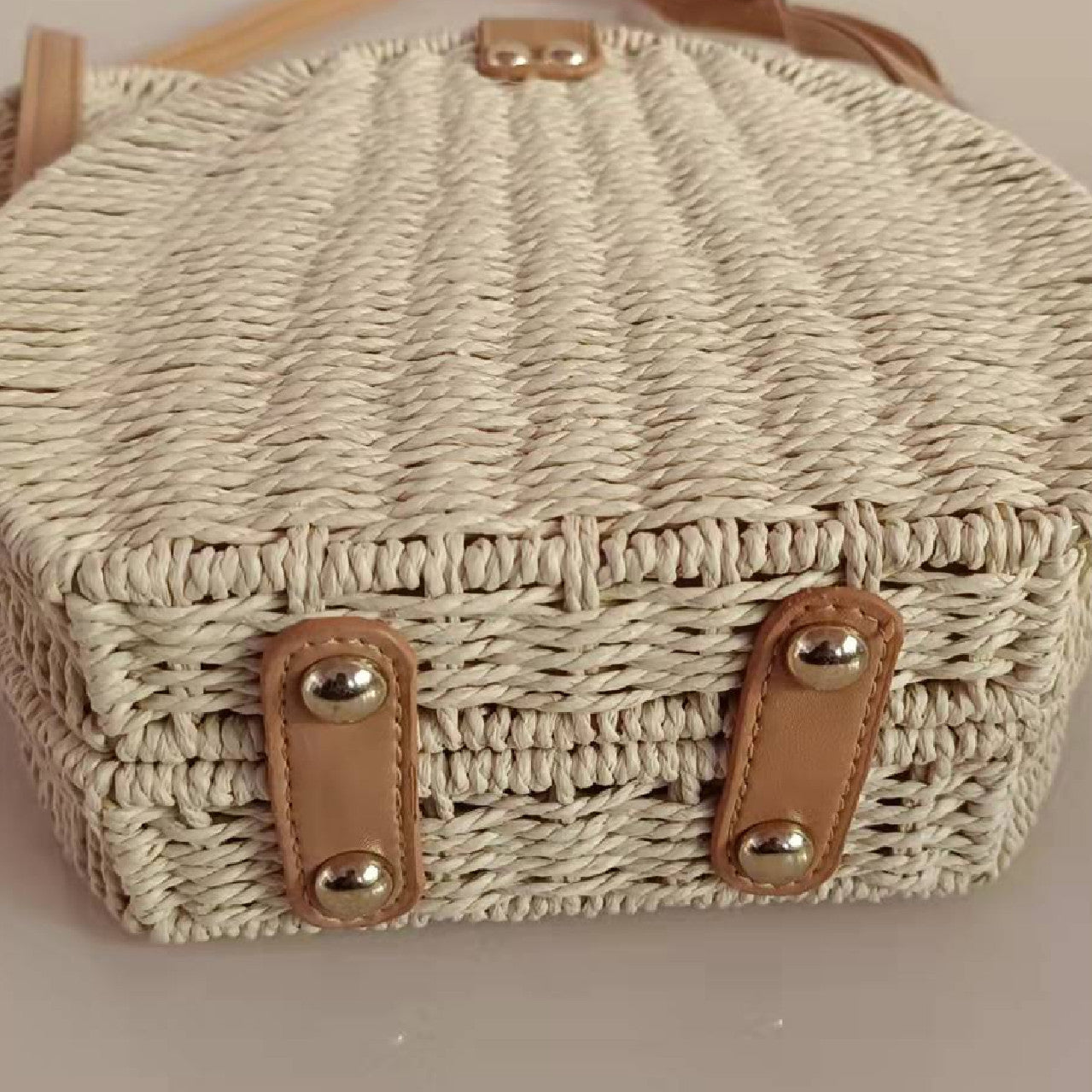 One Shoulder Cross Body Fashion Girl's Hand Hold
