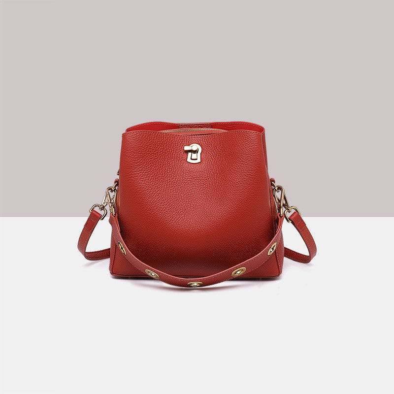 New Women's Fashion Top Layer Leather Hand-held Messenger crossbodyBag