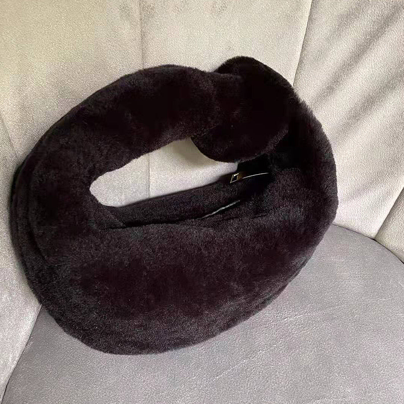 Ladies Hand Lamb Wool Knotted Cloud handBag