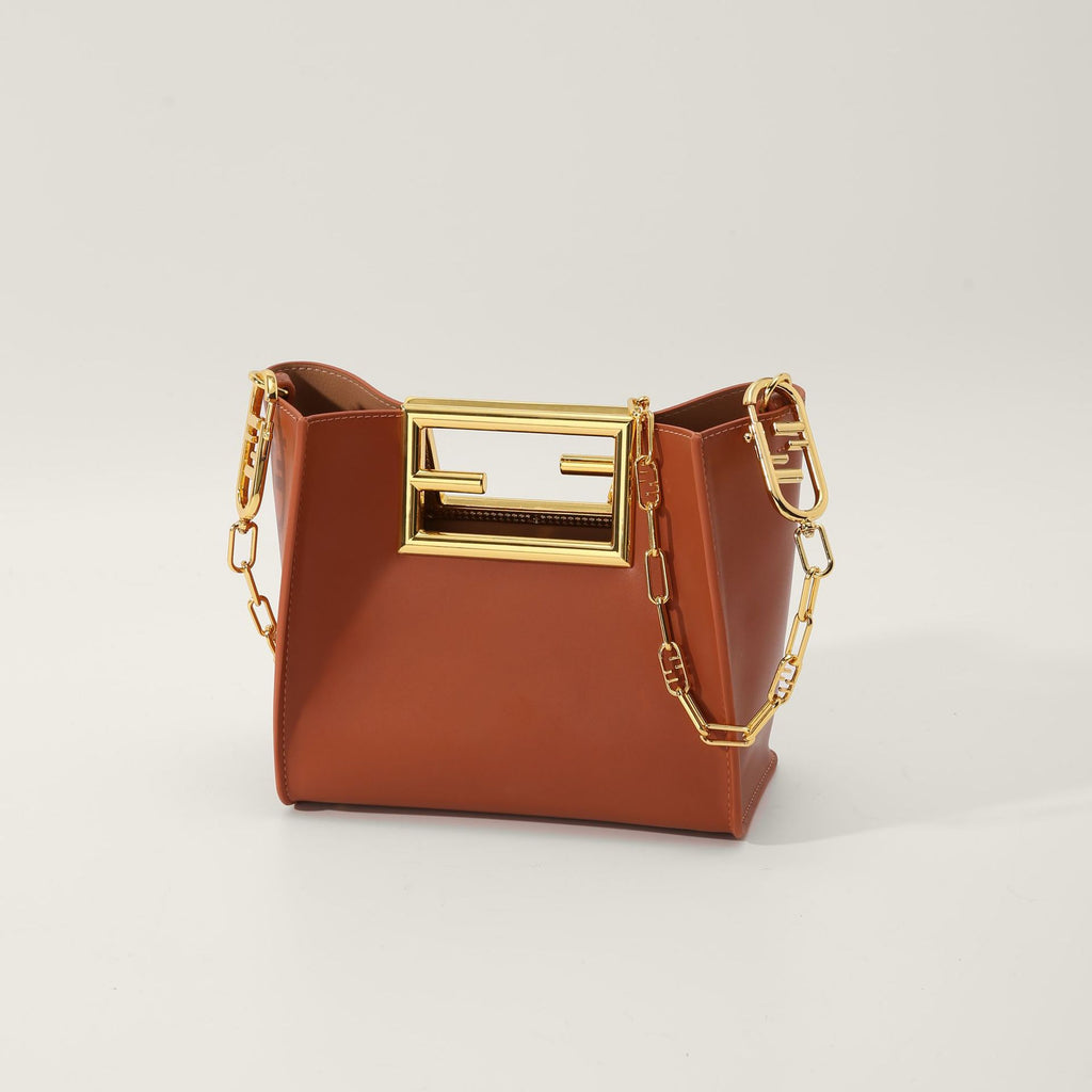 Fashionable And High Grade One Shoulder Messenger Bag