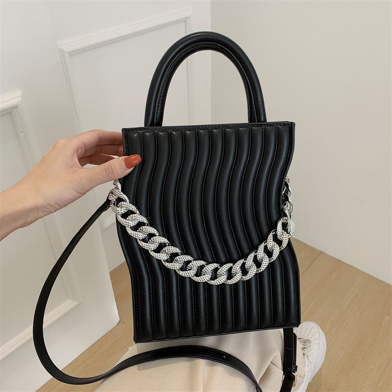 Women's Fashion New Chain S Type hand Bag