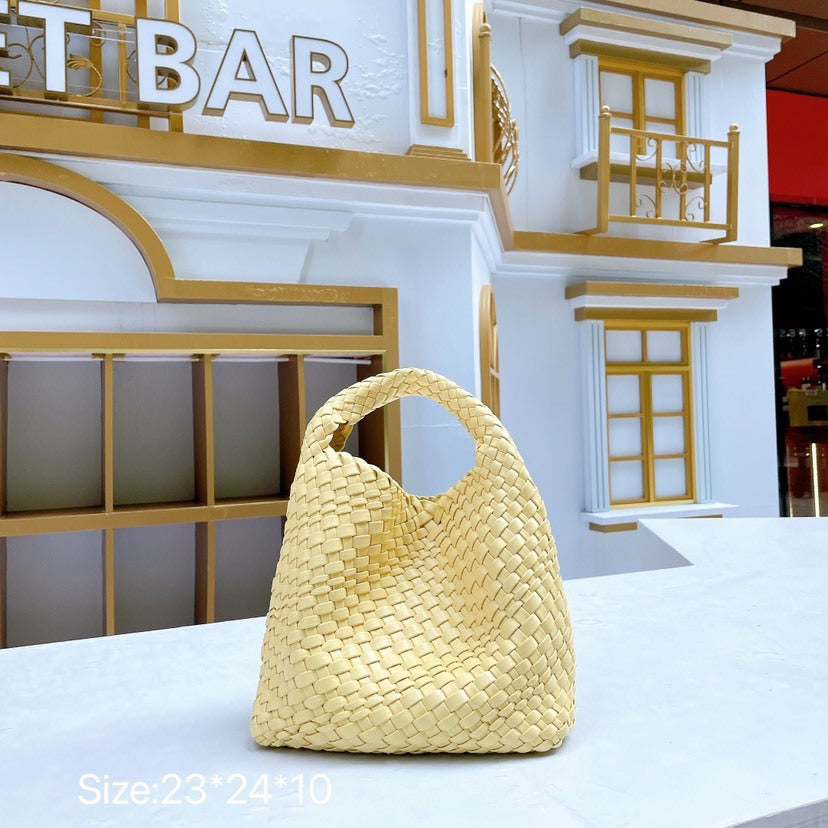 Woven Large Capacity Versatile Tote Shoulder Bag