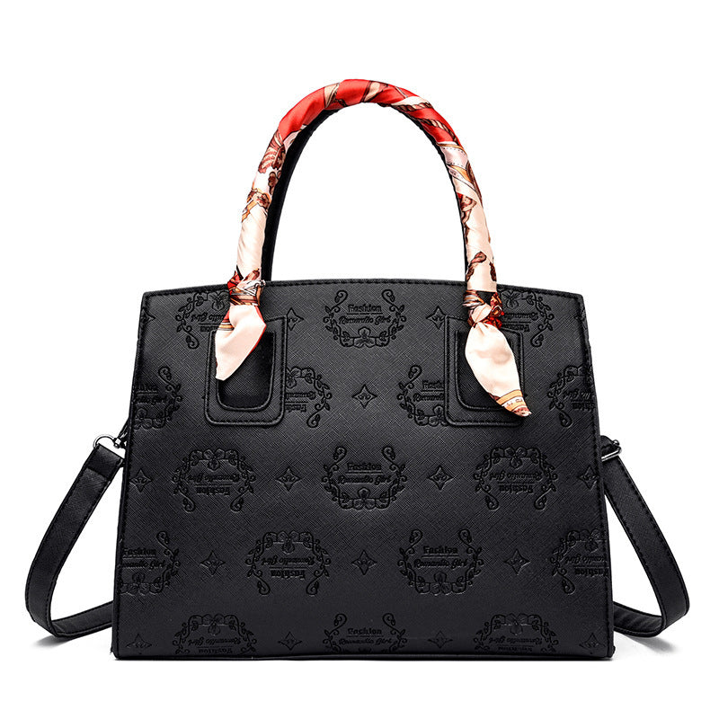 Large-capacity Fashion And Popular Embossed Ladies One-shoulder Messenger Handbag