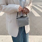 Women's Rhinestone New Fashion Chain Hand-held Messenger Bag